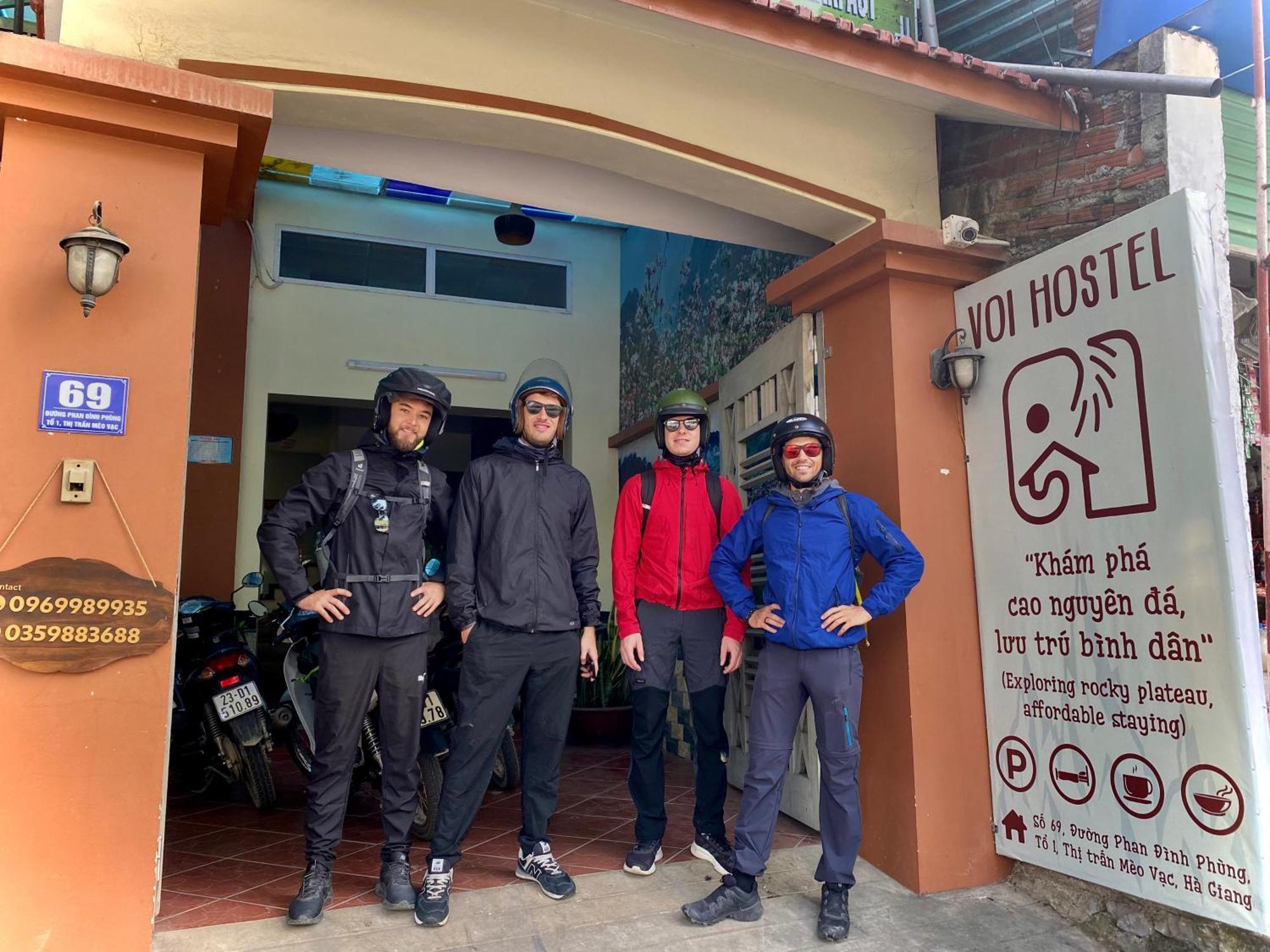 Voi Meo Vac Hostel & Breakfast エクステリア 写真